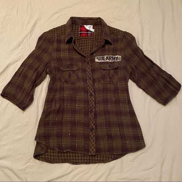 Julie Jewels - Button Down - Size M - Picture 1 of 4